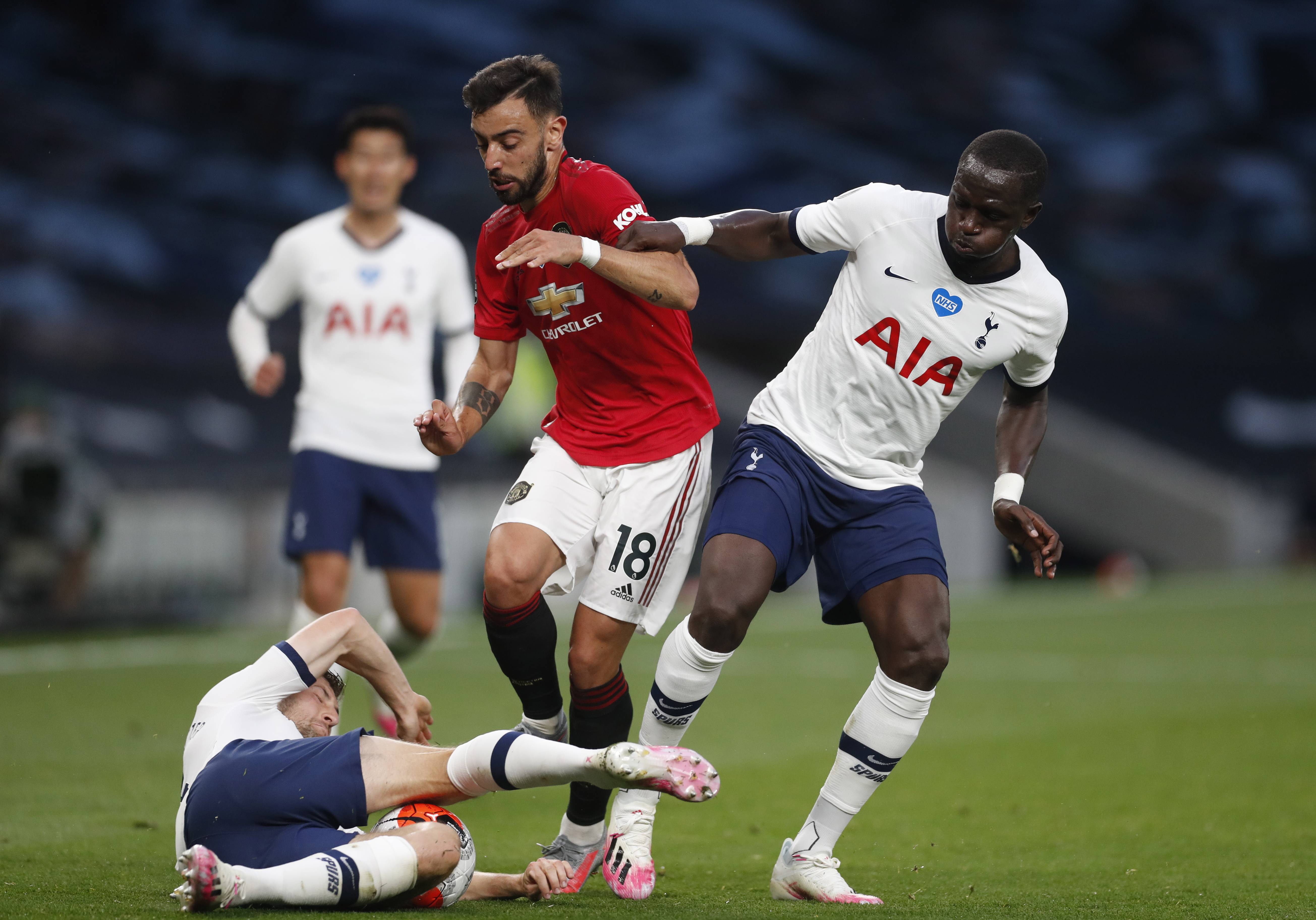 尤其是在上 尤其是在上